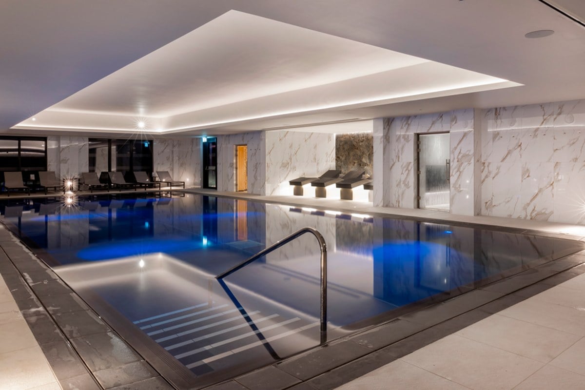 02-indoor-pool